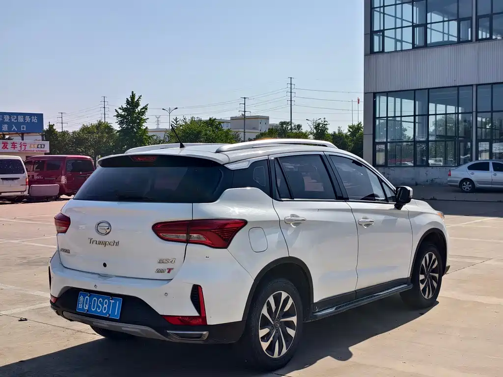 GAC Trumpchi GS4 传祺GS4 2018款 200 T G-DCT两驱精英版