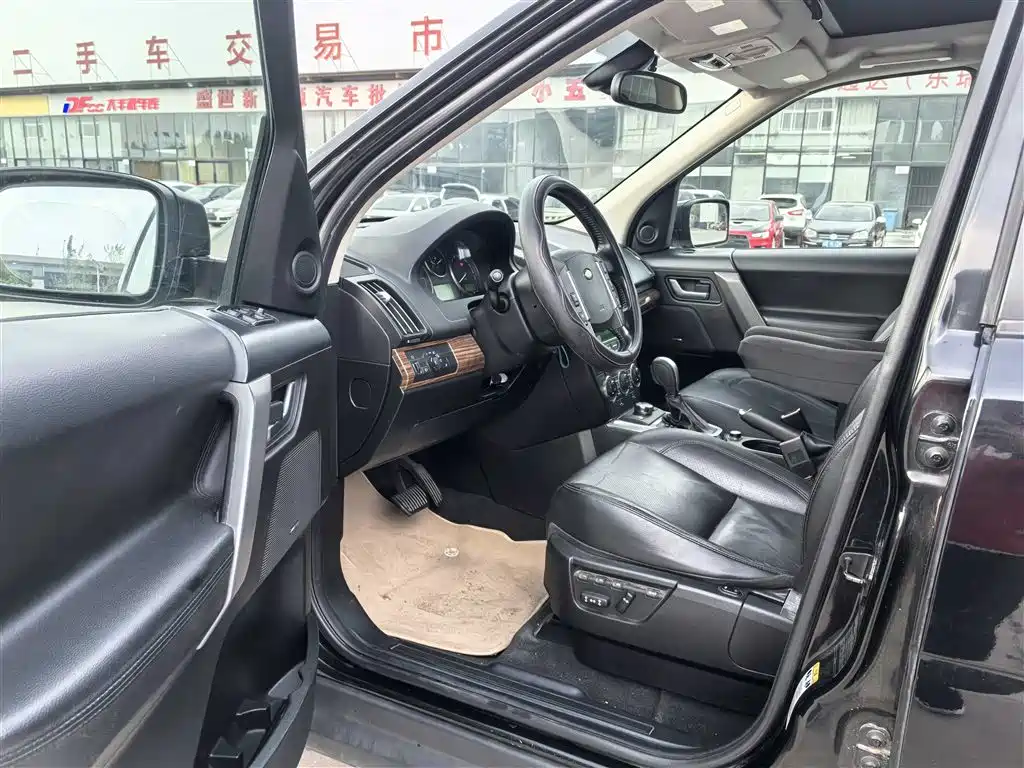 Freelander 2 3.2 i6 Auto HSE Gasoline