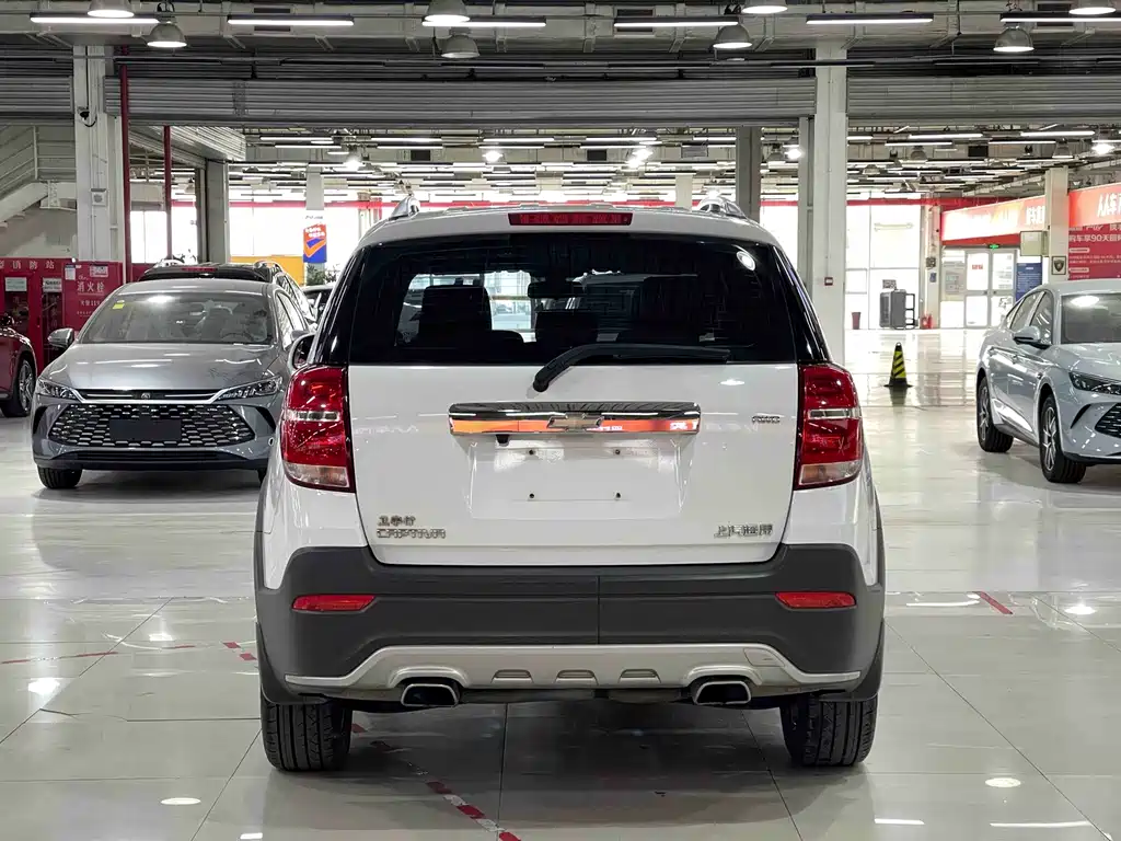 Captiva 2.4 L 4 WD Flagship 7-seat