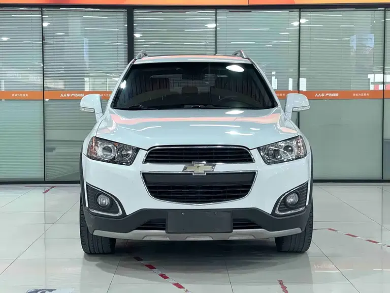 Chevrolet Captiva 2.4 L 4 WD Flagship 7-seat