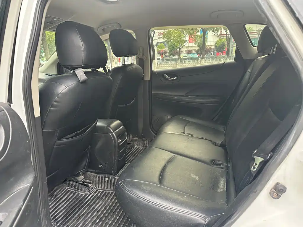Tiida 1.6 L CVT Comfort