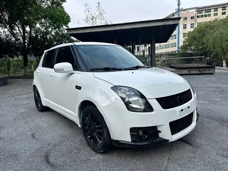 Suzuki Swift 1.5 L Auto Standard
