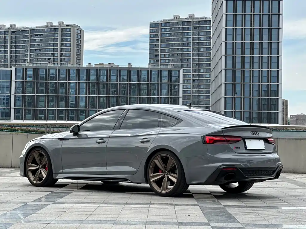 Audi RS 5 RS 5 2.9 T Sportback Dark Gold