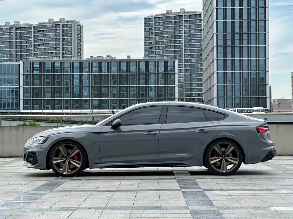 Audi RS 5 RS 5 2.9 T Sportback Dark Gold