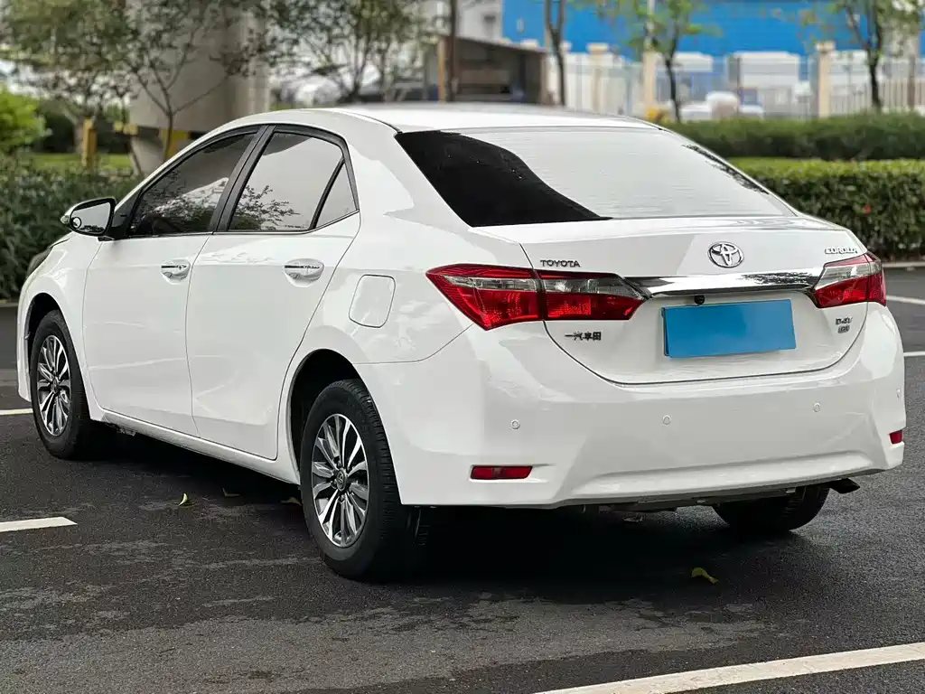 Corolla Facelift 1.2 T S-CVT GL
