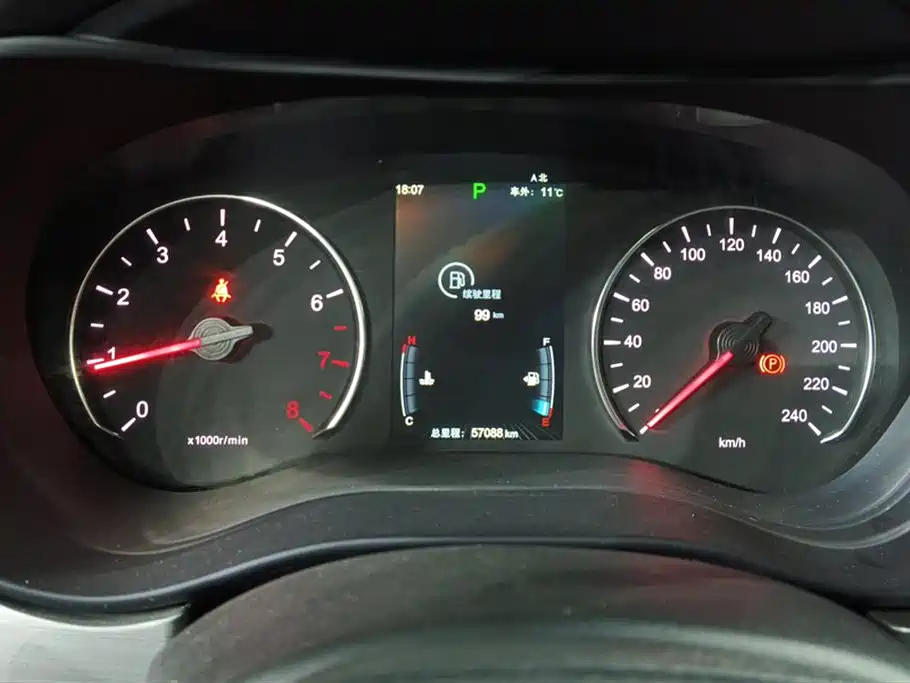 Song MAX Upgraded 1.5 T Auto Luxury 7-seat