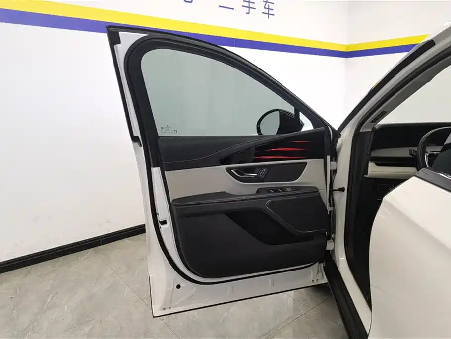 Nautilus 2.0 T 4 WD Comfort Supreme