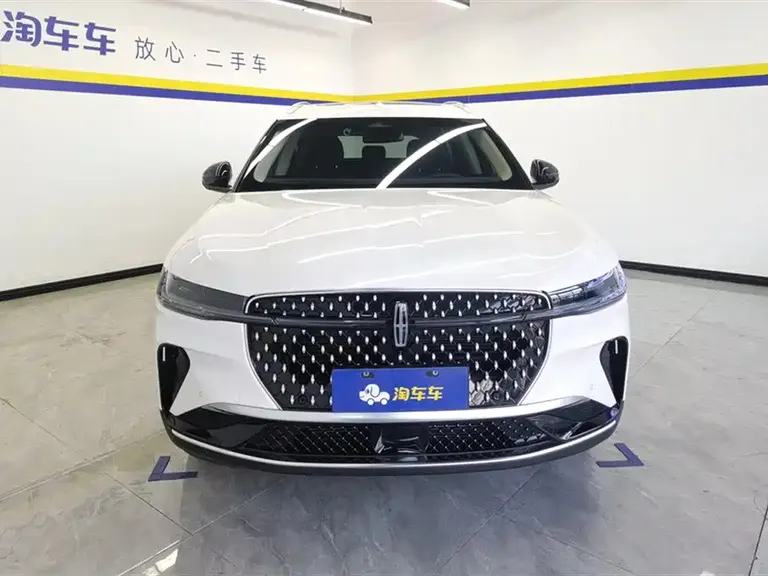 Lincoln Nautilus 2.0 T 4 WD Comfort Supreme