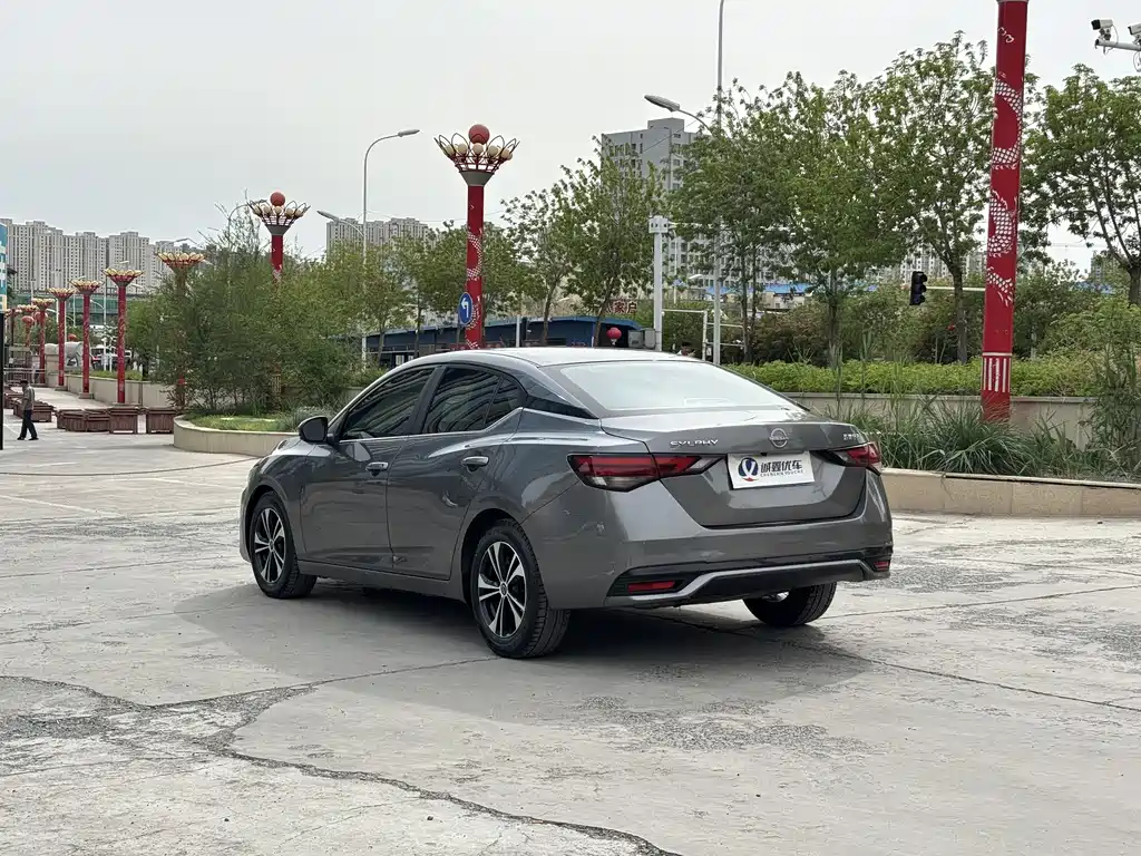 Sylphy 1.6 L CVT Joy