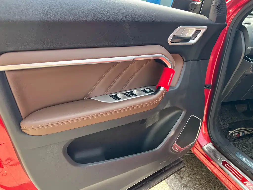 Haval H6 Red Label 2.0 T Auto 2 WD Smart Style