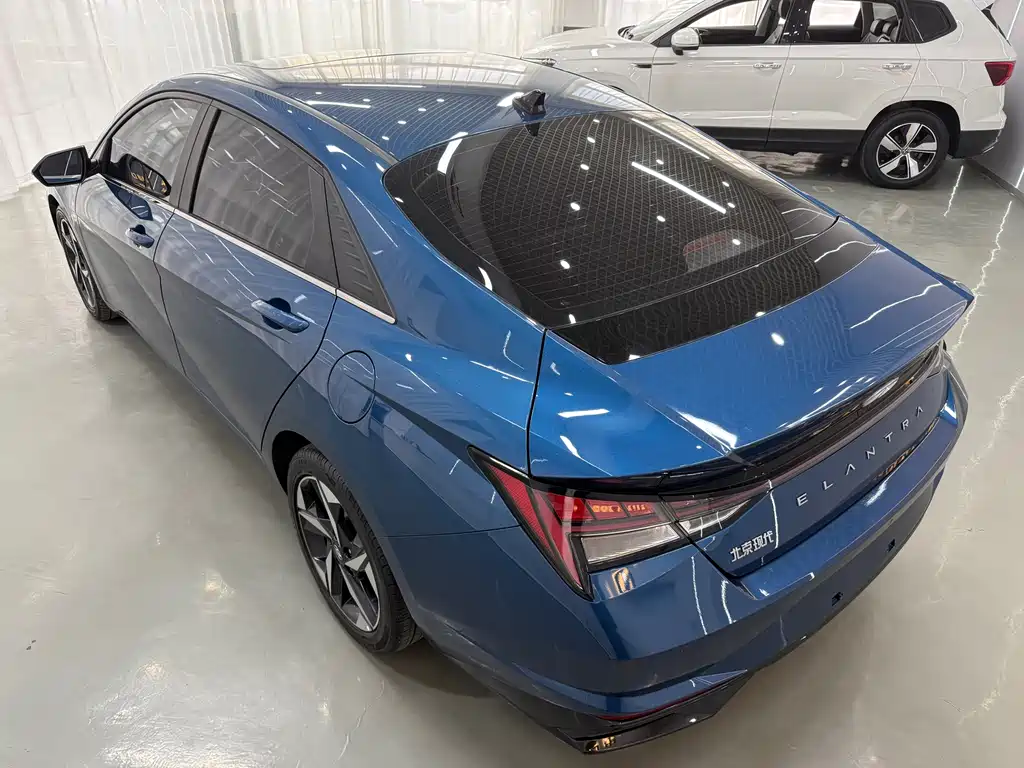Elantra 1.5 L CVT LUX Distinguished