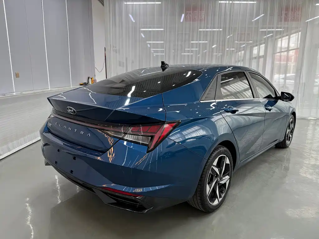 Elantra 1.5 L CVT LUX Distinguished