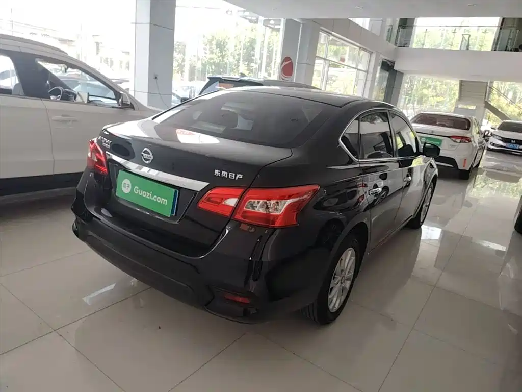 Sylphy Classic 1.6 XE CVT Comfort