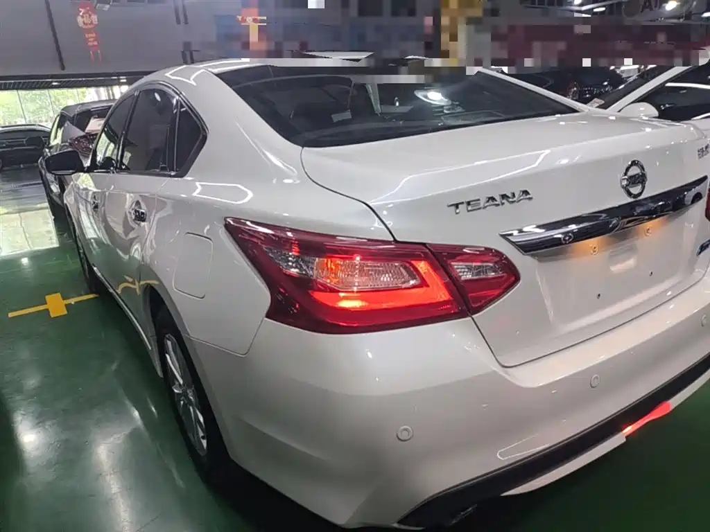 Teana Facelift 2.0 L XL Comfort