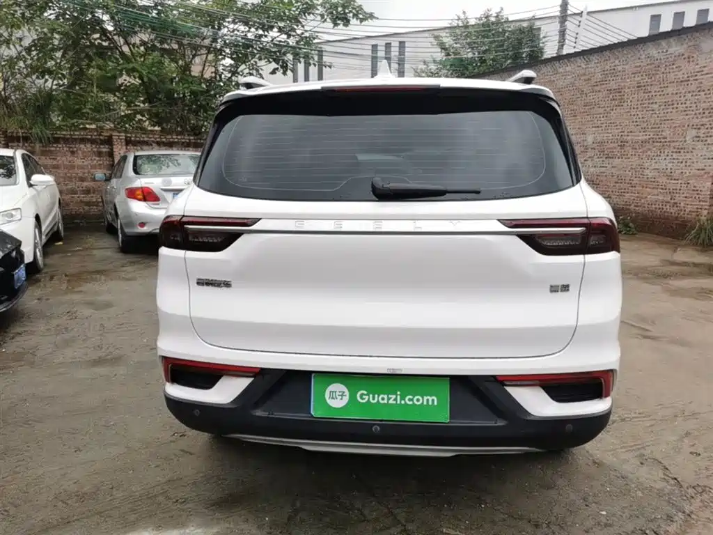 Haoyue 1.8 TD DCT Luxury 7-seat