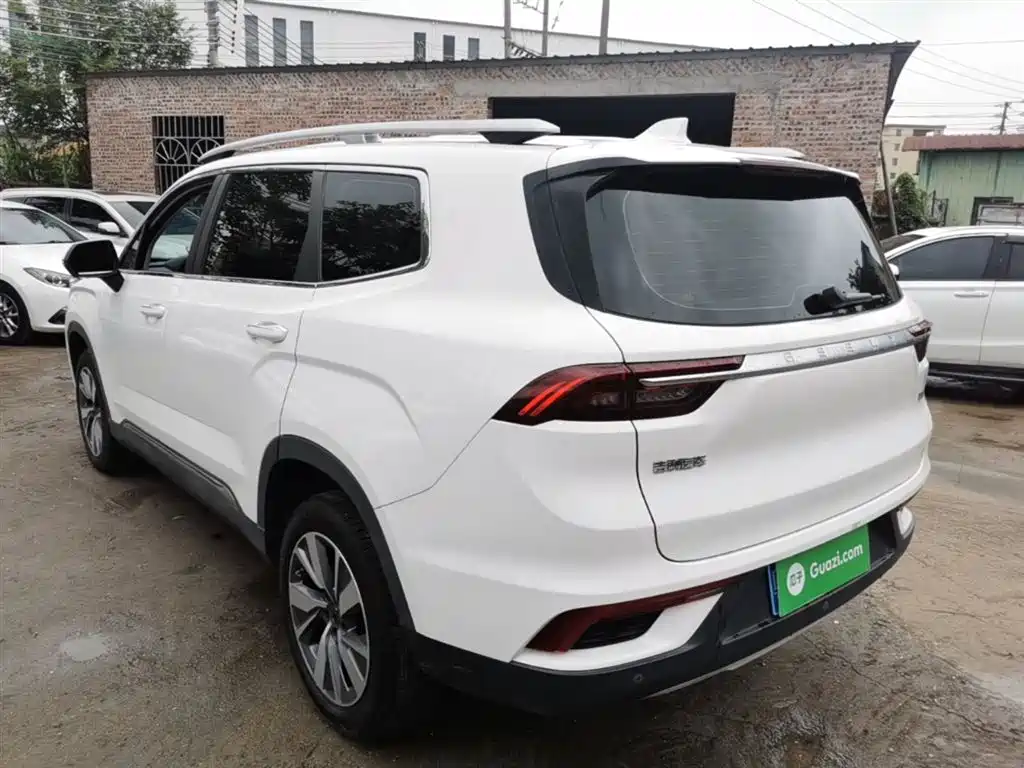 Haoyue 1.8 TD DCT Luxury 7-seat