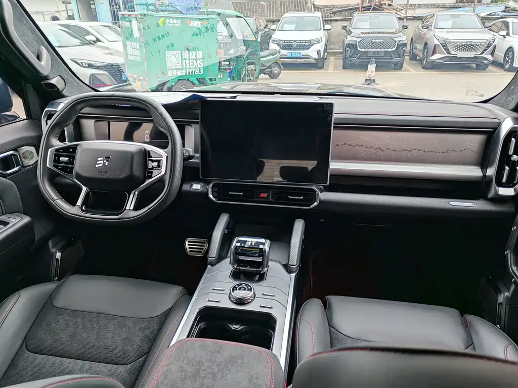 Jetour Traveller 2.0 T 4 WD Cross