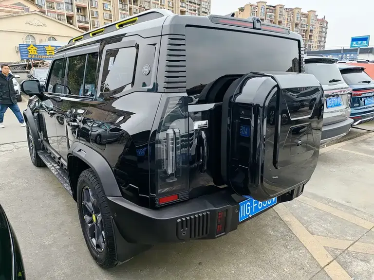 Jetour Traveller 2.0 T 4 WD Cross