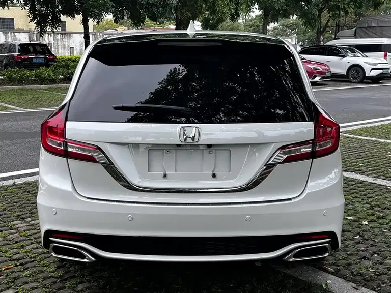 Honda Jade 210 TURBO CVT Luxury 5-seat