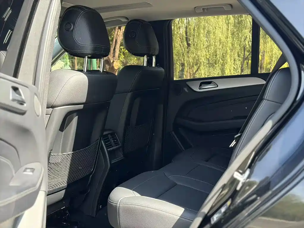 Mercedes-Benz M-Class ML 320 4 MATIC