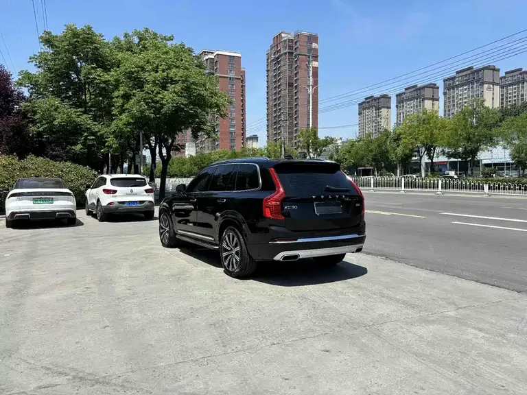 Volvo XC90 B5 Smart Travel Luxury 7-seat