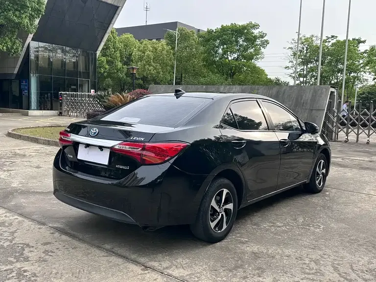 Toyota Levin Facelift Dual Engine 1.8 H GS E-CVT Elite Sunroof CN-V