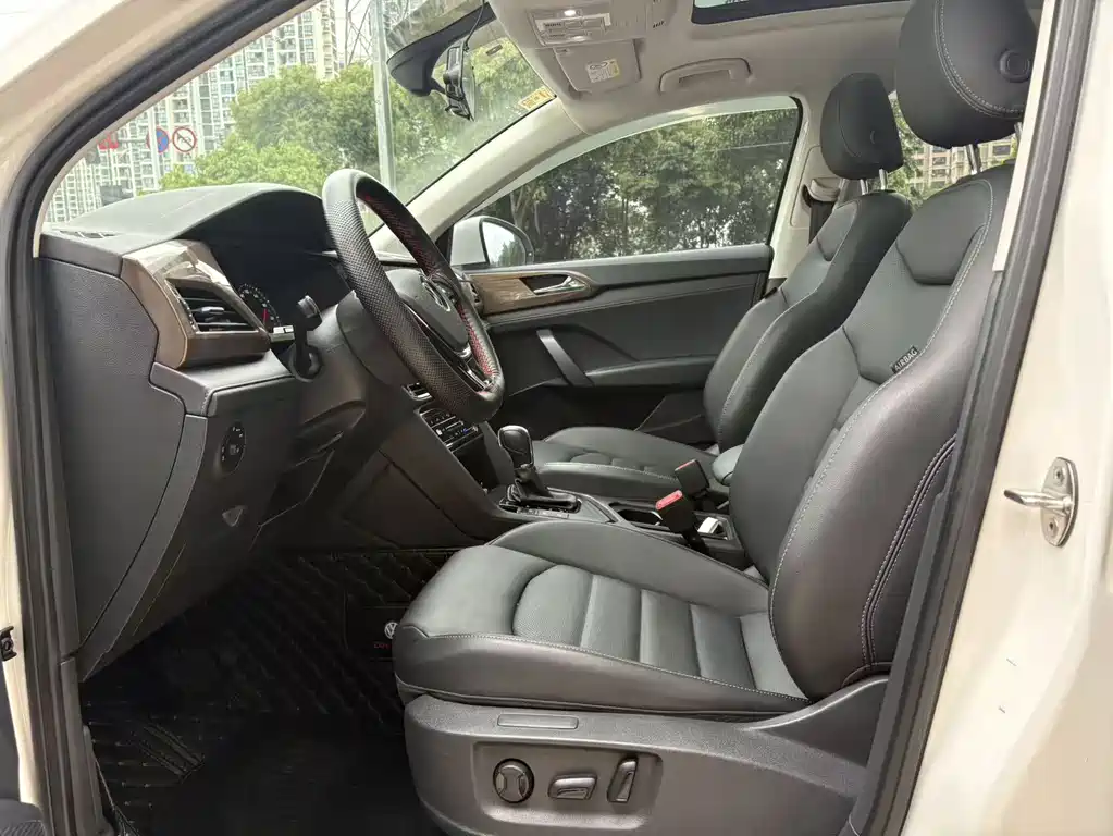 Tharu 280 TSI 2 WD Luxury CN-VI