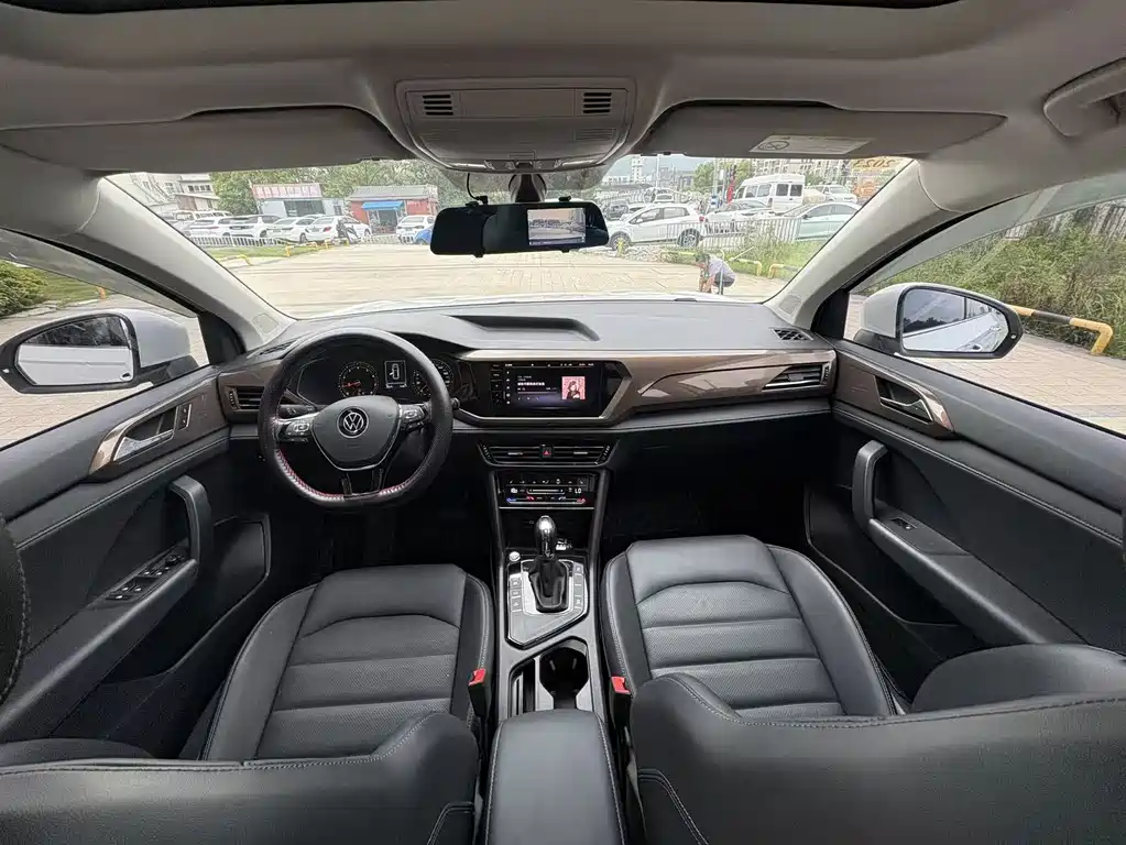 Tharu 280 TSI 2 WD Luxury CN-VI