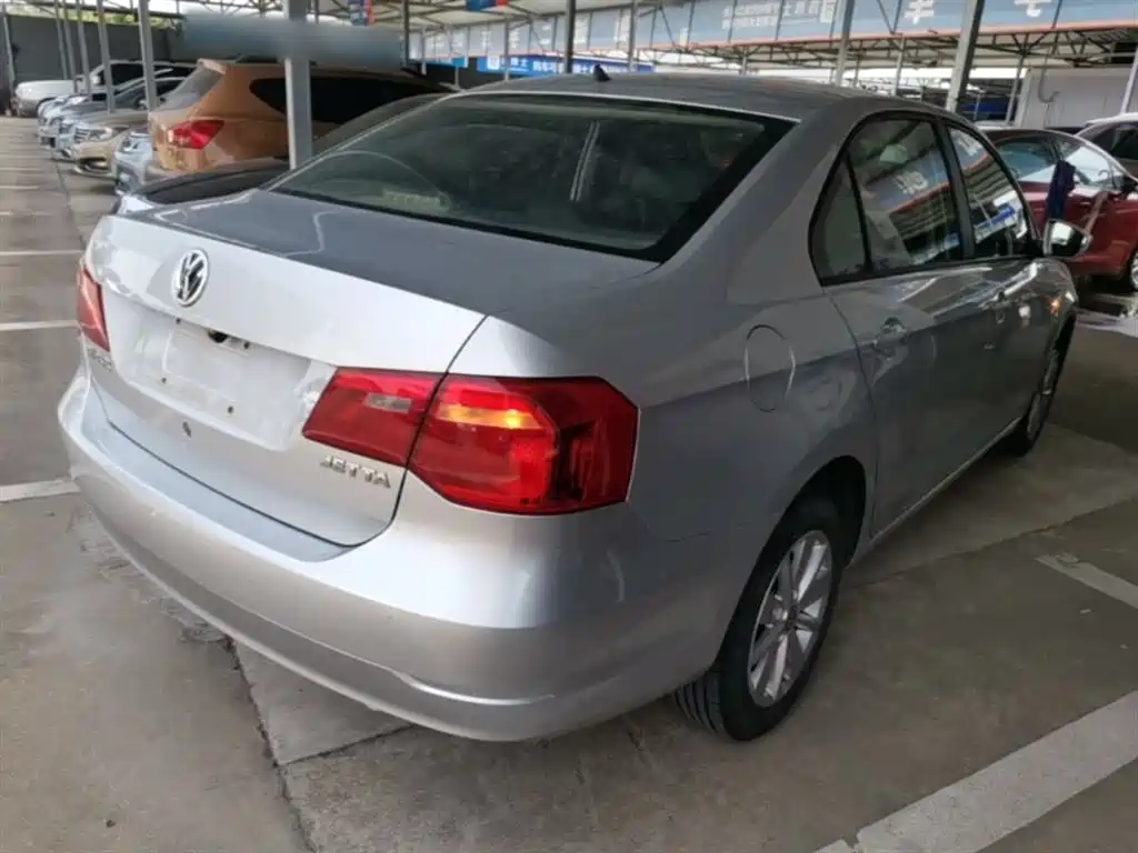 Jetta 1.6 L Auto Comfort