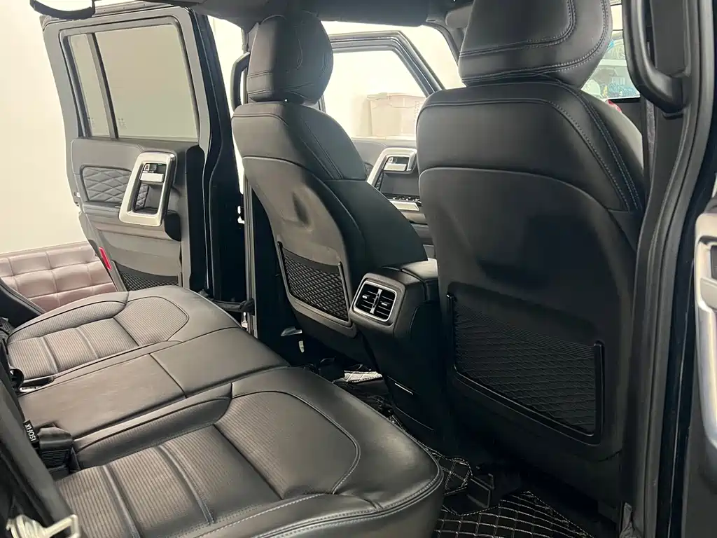 BAIC BJ40 PLUS 2.3 T Auto 4 WD Premium CN-VI
