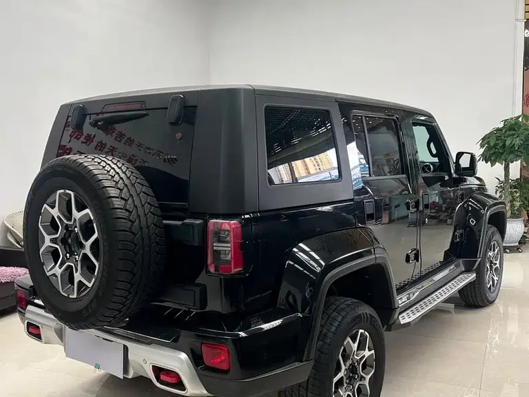 BAIC BJ40 PLUS 2.3 T Auto 4 WD Premium CN-VI