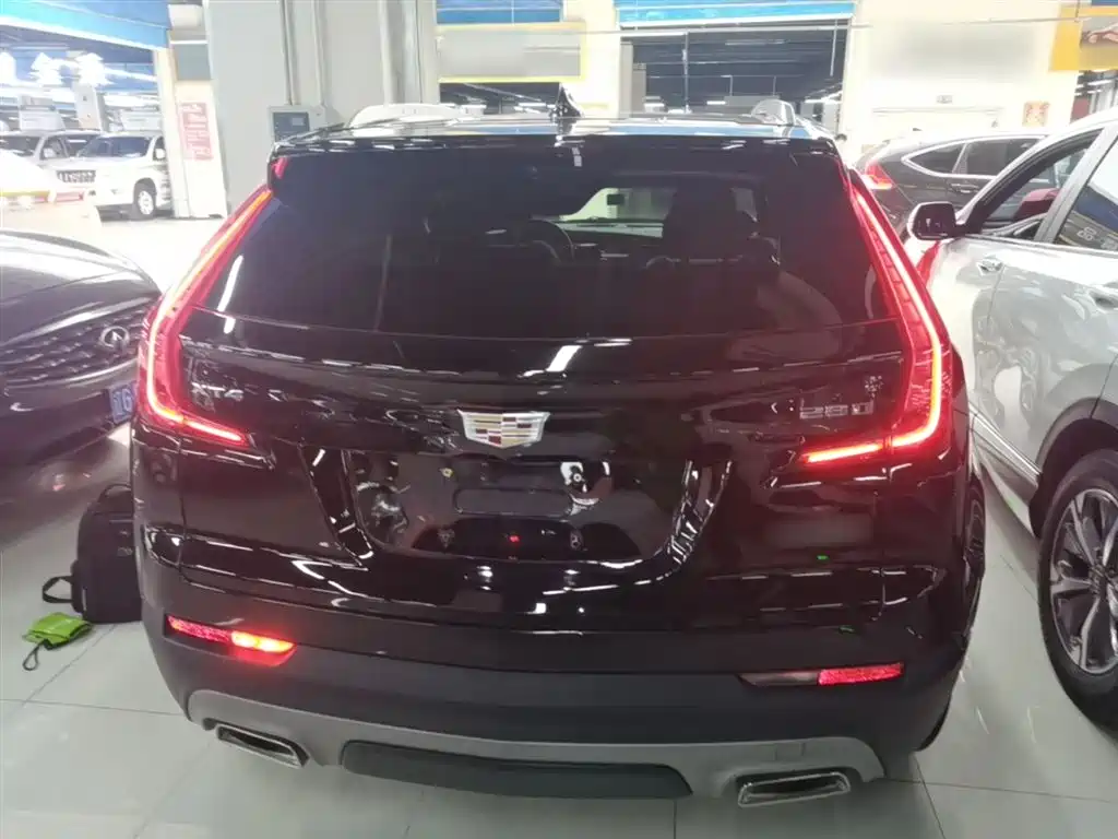 Cadillac XT4 Facelift 28 T 2 WD Luxury