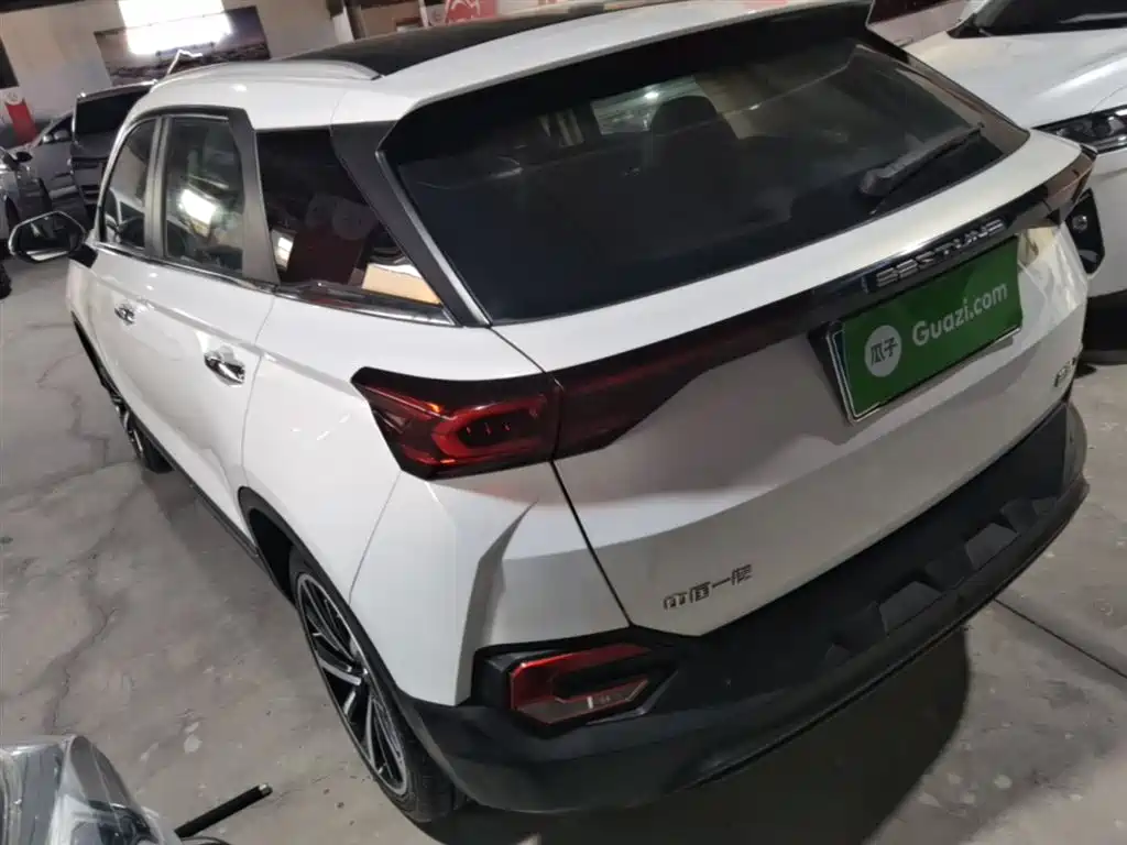 Besturn T77 230 TID Auto Luxury CN-V