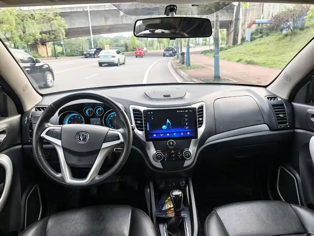 Changan CS35 1.6 L Manual Comfort CN-IV