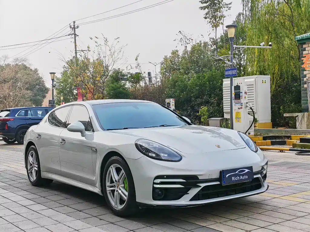Panamera Panamera 4 Platinum Edition 3.6 L