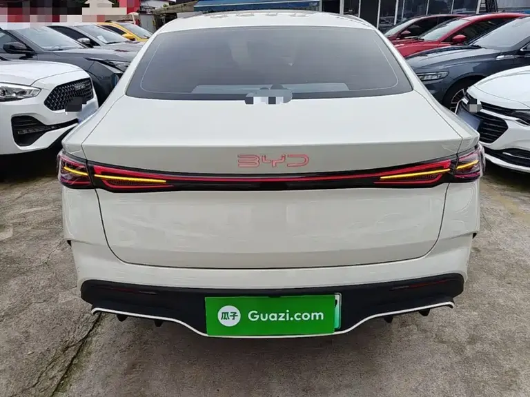 BYD Seal 06 DM-i 80 KM Distinguished