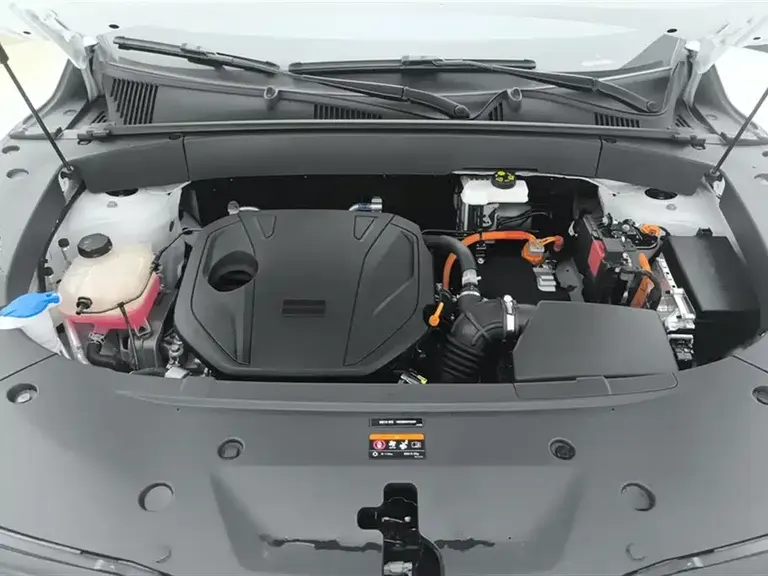 Geely Galaxy L7 EM-i 115 km Explorer +