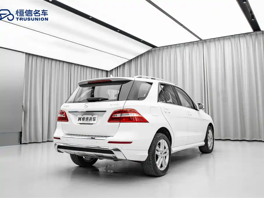 Mercedes-Benz M-Class ML 320 4 MATIC