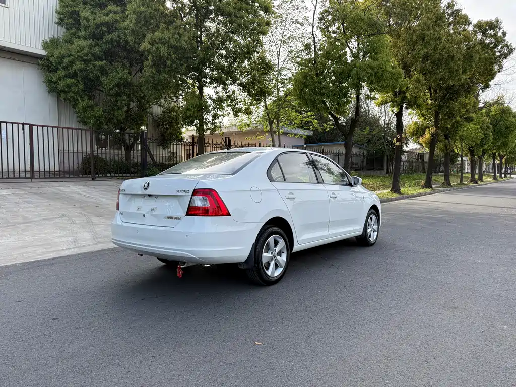 Rapid 1.6 L Auto Creation