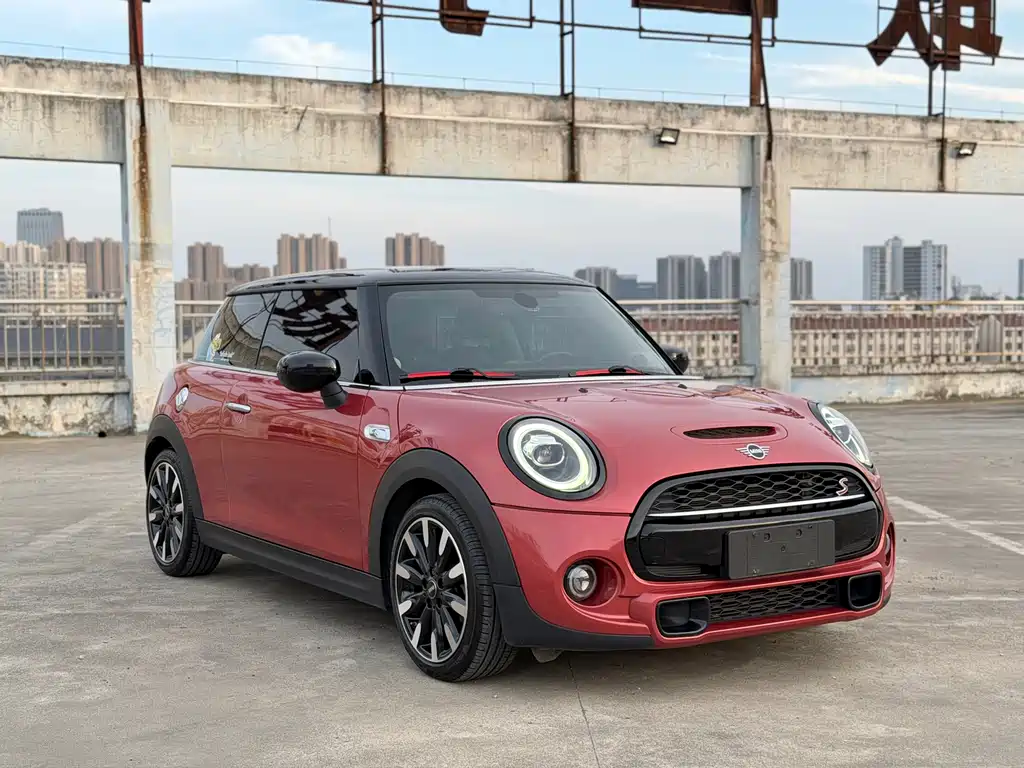 MINI 2.0 T COOPER S 3-door Limited
