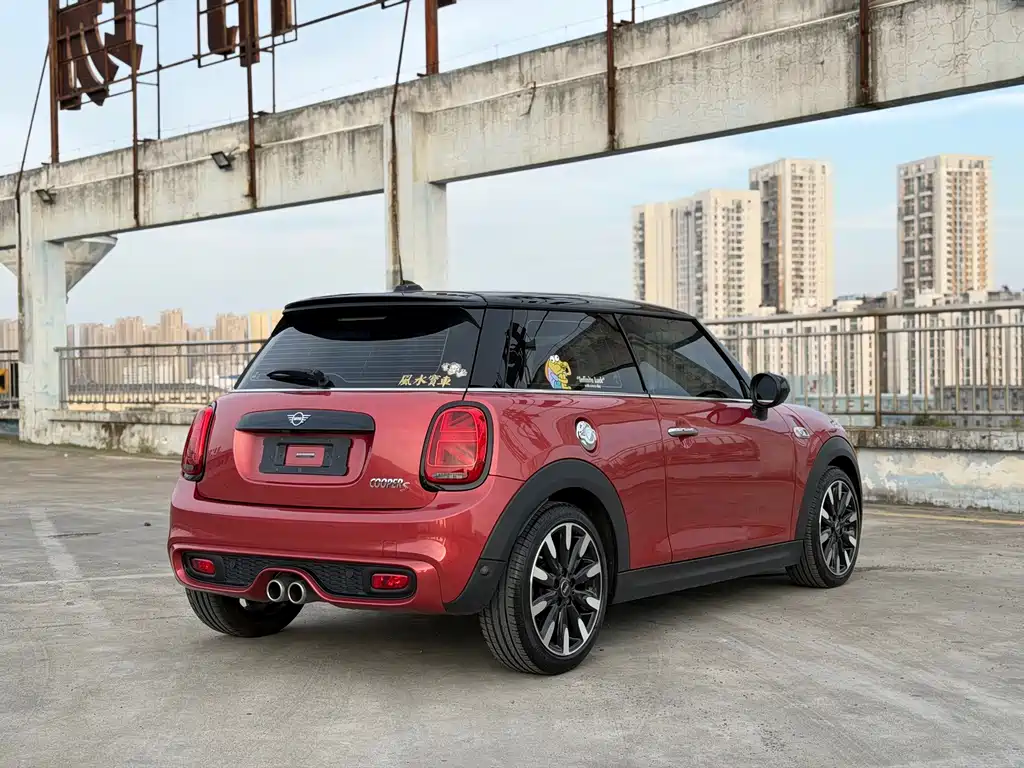 MINI 2.0 T COOPER S 3-door Limited