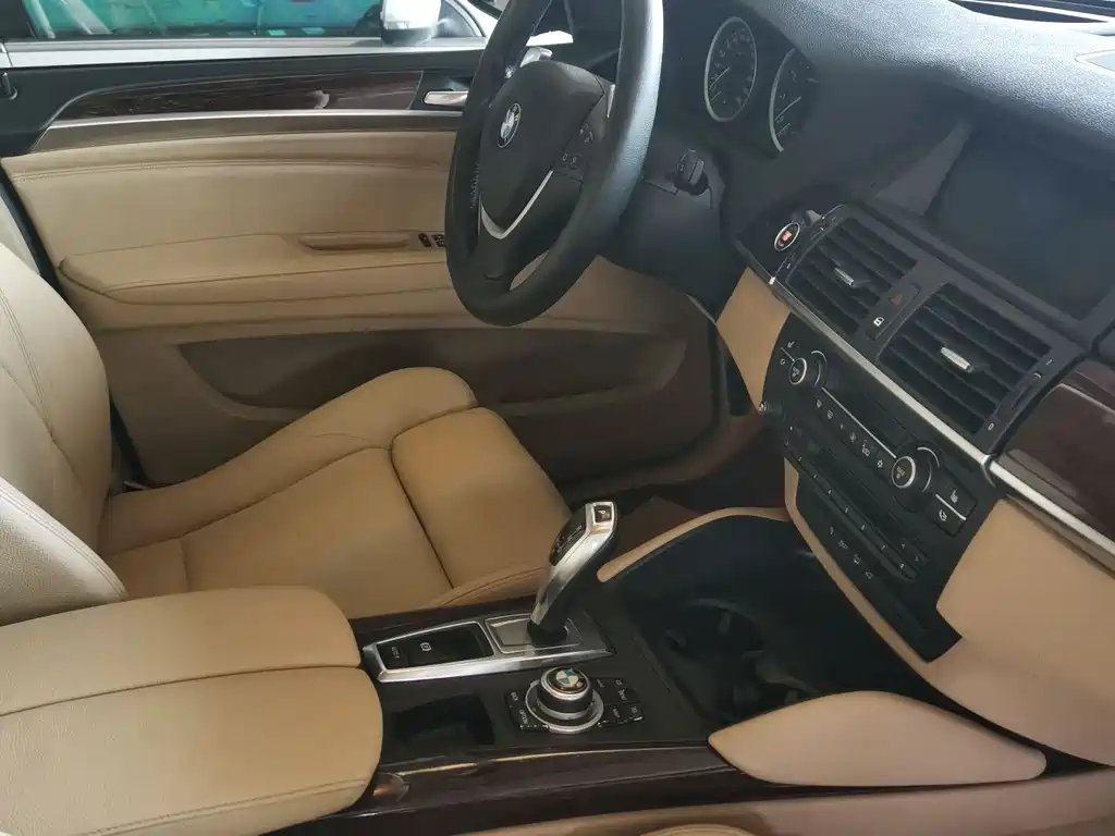 BMW X6 xDrive35 i