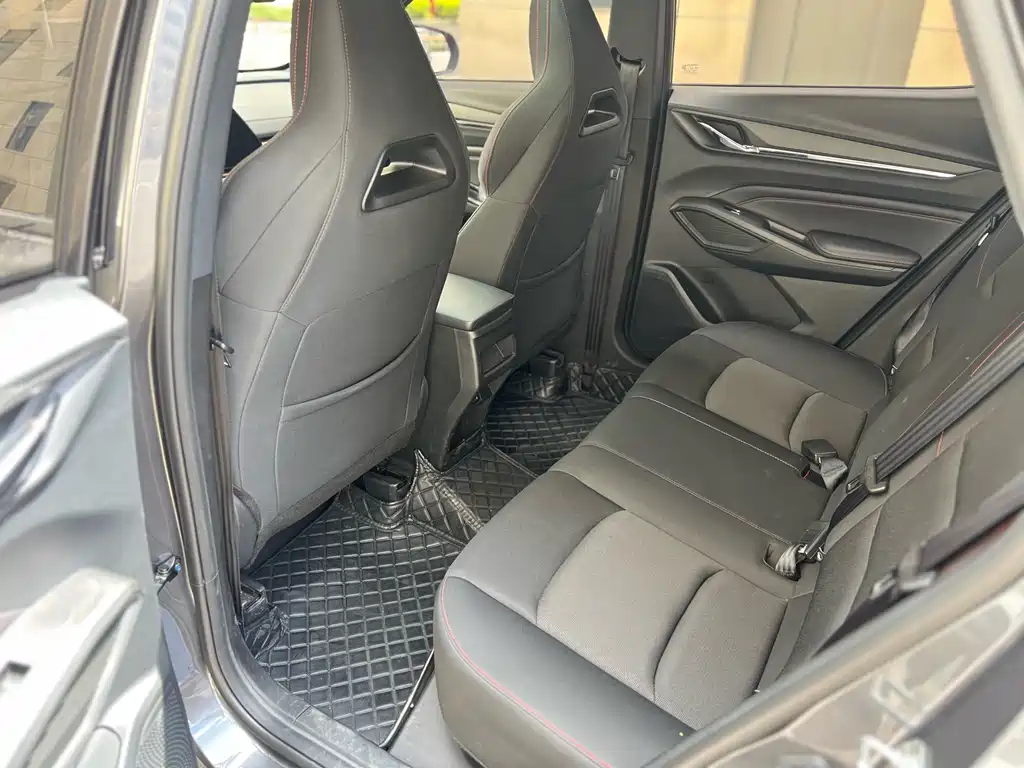 Changan X5 PLUS 1.5 T DCT Pleasure