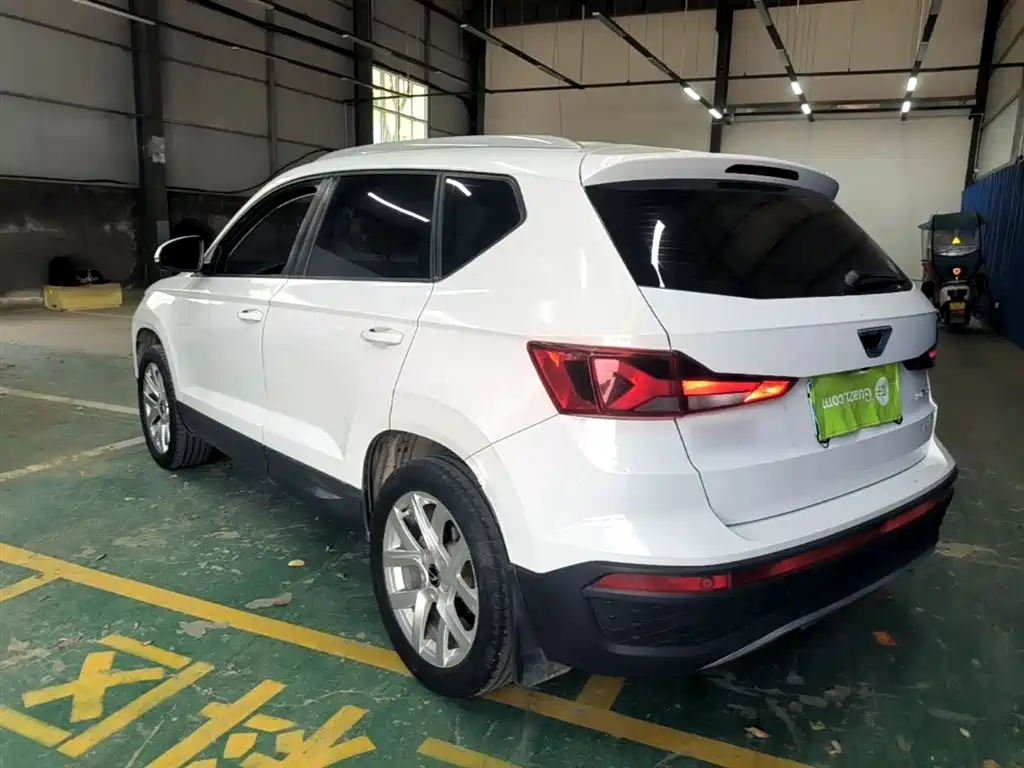 Jetta VS5 280 TSI Auto Progressive