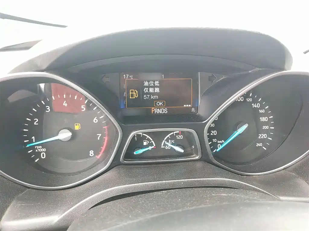 Kuga EcoBoost 180 2 WD Grand Wing