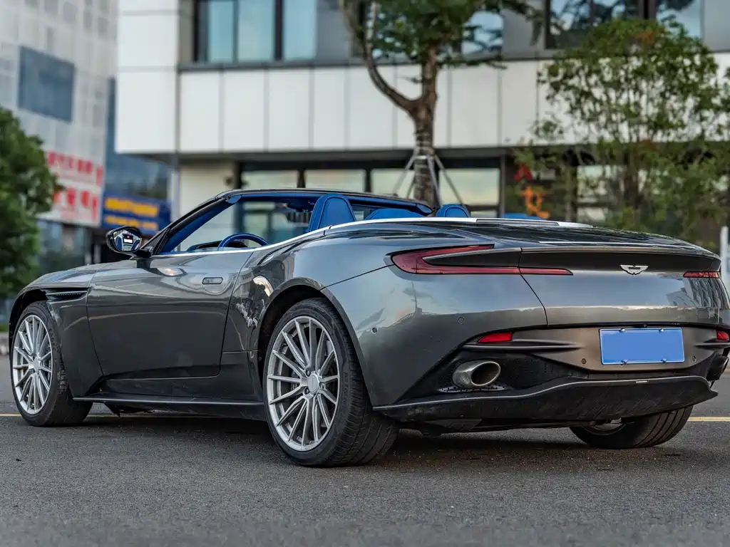 Aston Martin DB11 4.0 T V8 Volante