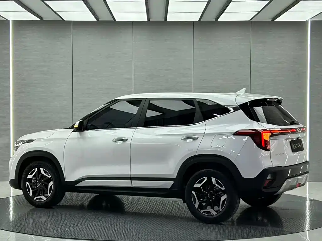 Seltos 赛图斯 2023款 1.4 T DCT豪华版