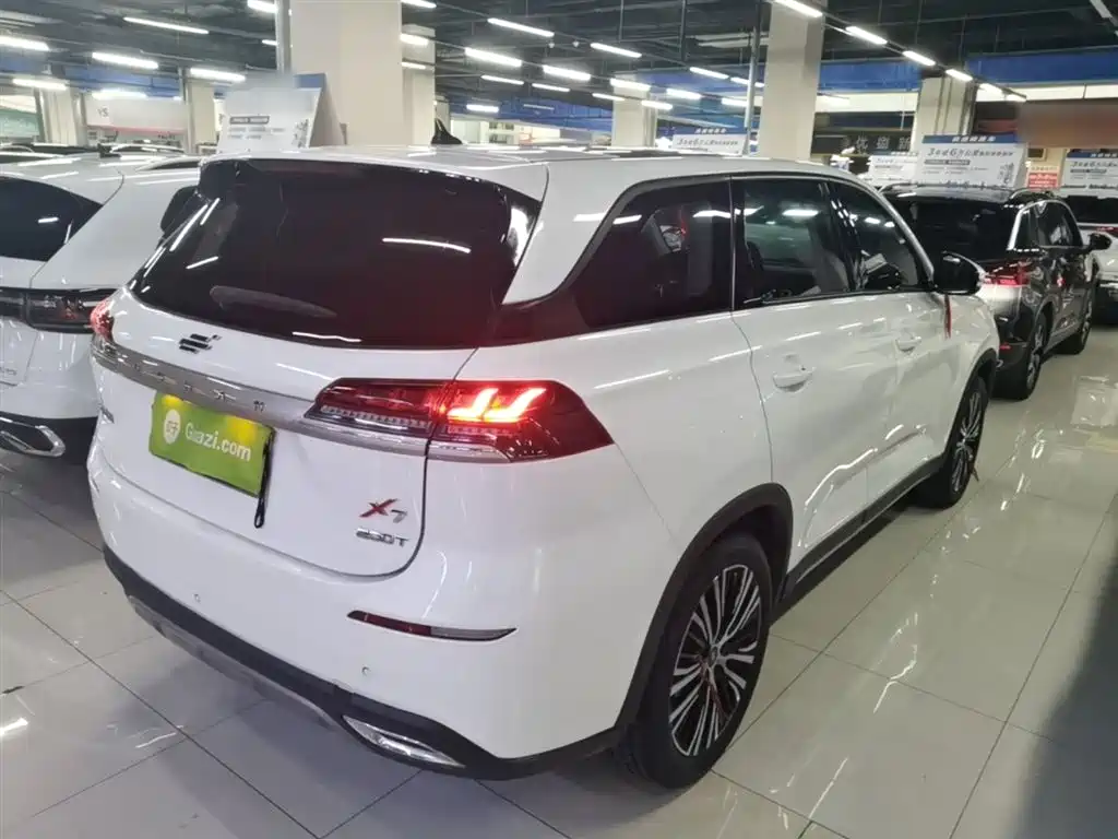 Changan Oshan X7 1.5 T Auto Luxury