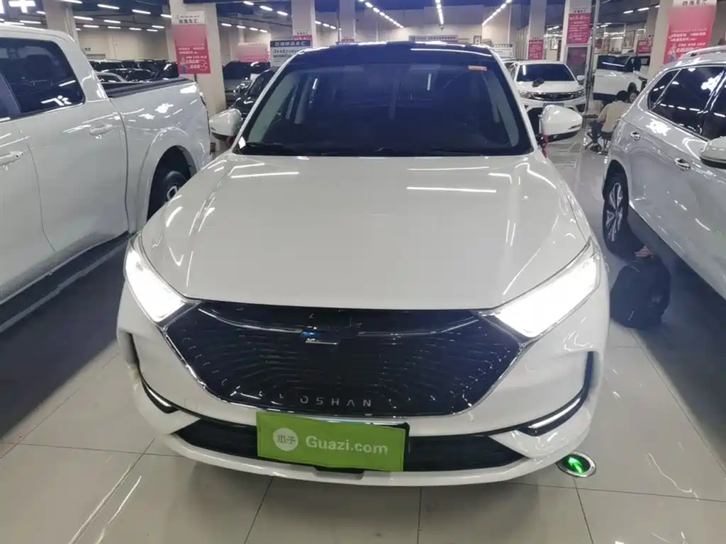 Changan Oshan X7 1.5 T Auto Luxury