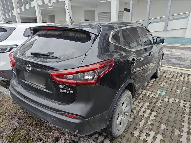 Nissan Qashqai Classic 2.0 L CVT XV Comfort